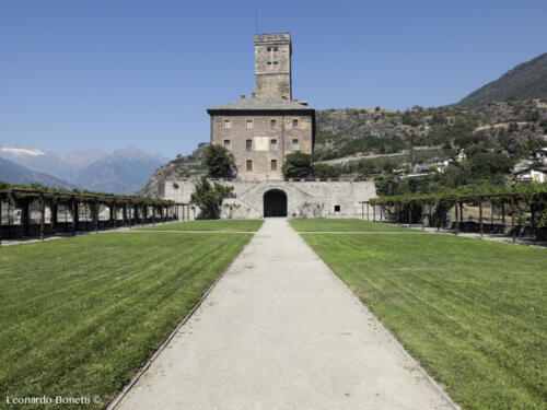 Il giardino del castello reale di Sarre